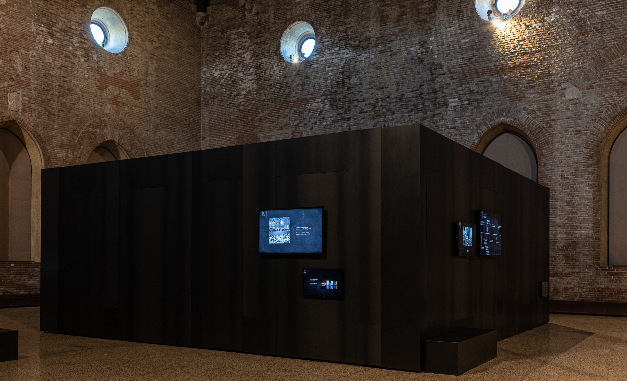 struttura metallica all'interno del salone della Basilica palladiana